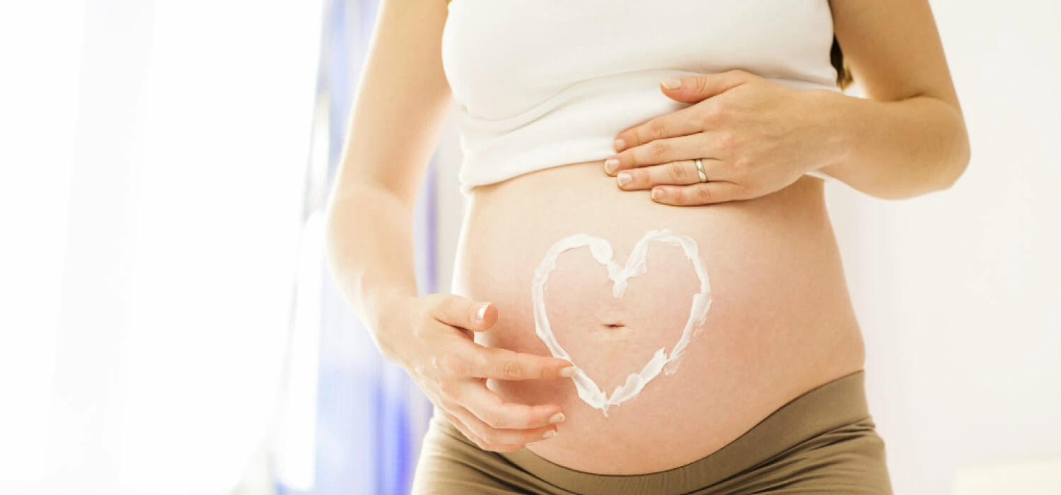 Jak dbać o skórę w ciąży? Pielęgnacja skóry kobiety w ciąży - zdjęcie