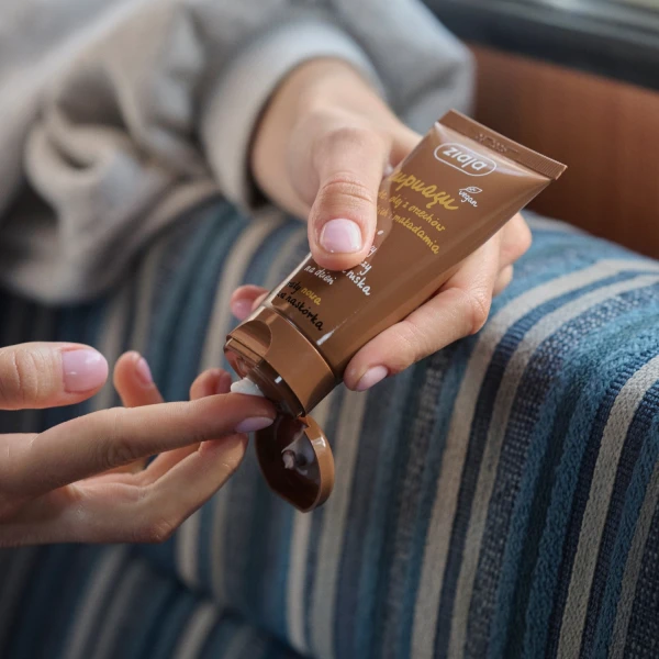 Ziaja Cupuacu, brązujący krem odżywczy na dzień SPF10, 50 ml