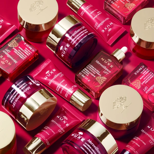 Zestaw Nuxe Merveillance Lift, krem liftingujący na dzień, 50 ml + krem na noc, 50 ml + kosmetyczka