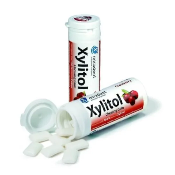 Miradent Xylitol, guma do żucia z ksylitolem, smak żurawinowy, 30 sztuk